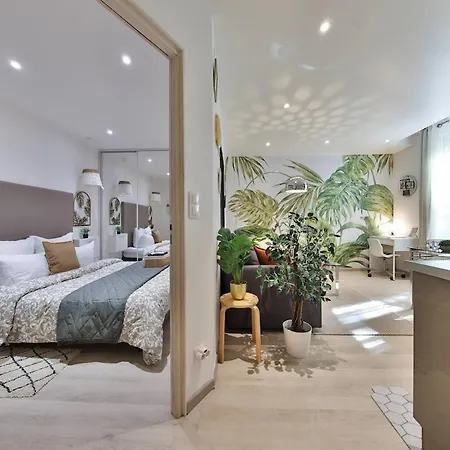 Le Marly - Hyper Centre Apartment *
